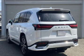 Lexus LX 600 7-seater, 2024