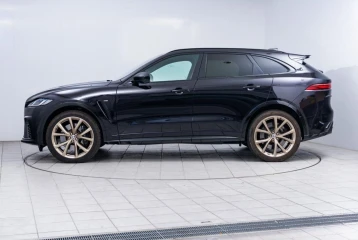 Jaguar F-Pace P550 SVR, 2024