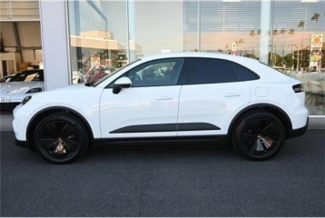 Porsche Macan 96 kWh, 2025