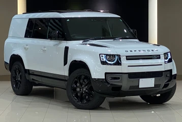 Land Rover Defender D300 X-Dynamic SE, 2024