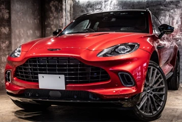 Aston Martin DBX Base, 2022