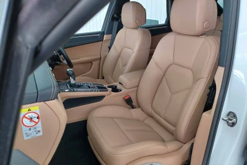 Porsche Macan PDK, 2021