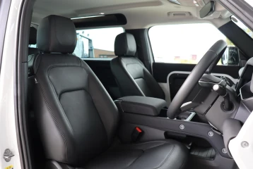 Land Rover Defender , 2023