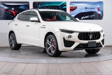 Maserati Levante Modena, 2023