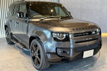 Land Rover Defender D300 X-Dynamic HSE, 2024