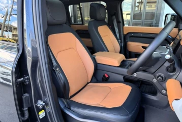 Land Rover Defender D300 X-Dynamic HSE, 2024