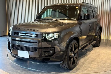 Land Rover Defender D300 X-Dynamic HSE, 2024