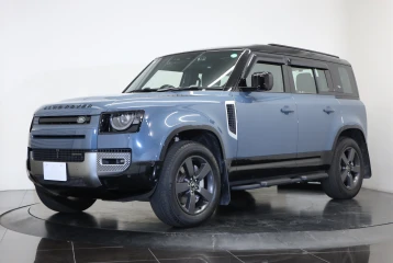 Land Rover Defender D300 Turbo, 2023