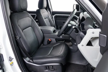 Land Rover Defender D300 Turbo, 2022