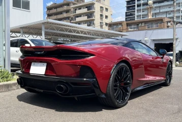 McLaren GT , 2024