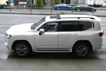 Toyota Land Cruiser 300 ZX, 2024
