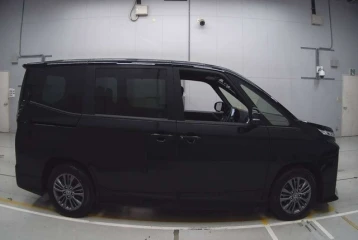 Toyota Voxy S-G, 2024