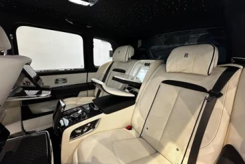 Rolls-Royce Cullinan , 2023