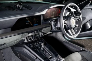 Porsche 911 T-Hybrid 992 Carrera GTS PDK, 2024