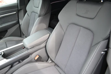 Audi Q8 e-tron 55 Quattro S Line, 2023