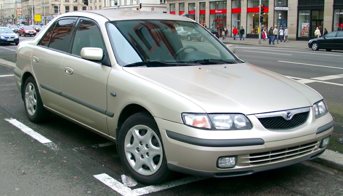 Mazda 626 бежевого цвета