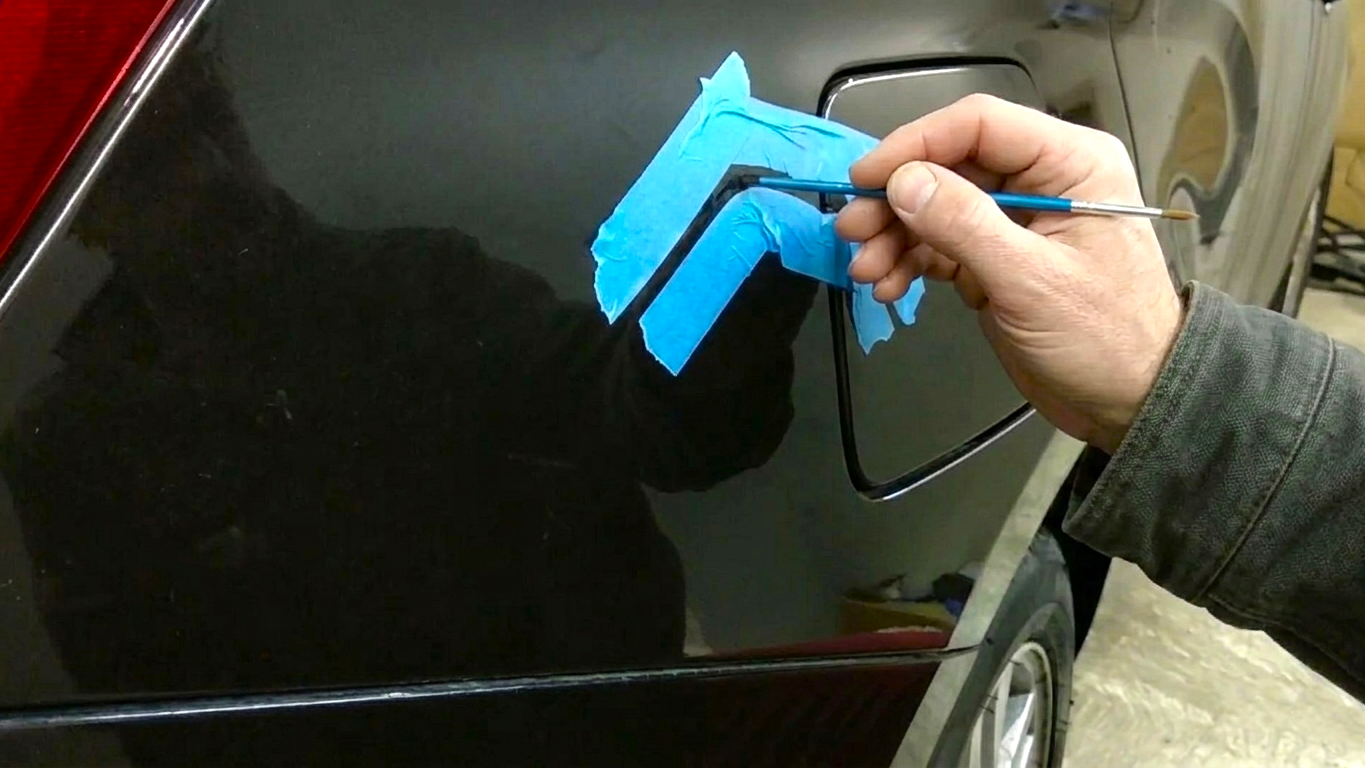 Treating medium scratches fron car paint