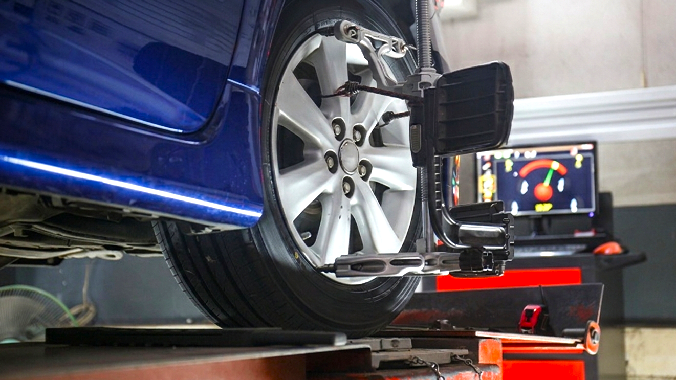 3D wheel alignment services