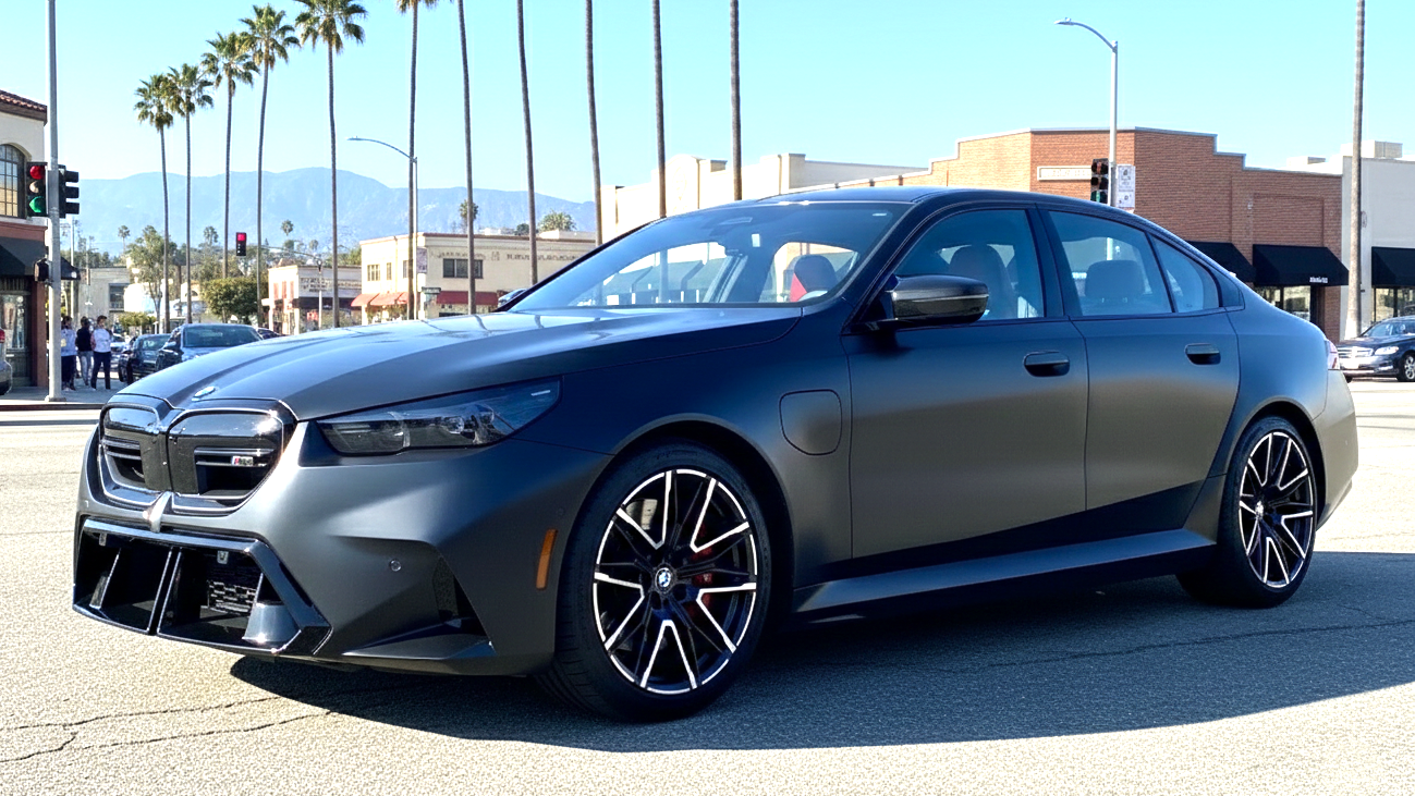BMW M5 2025 grey colour