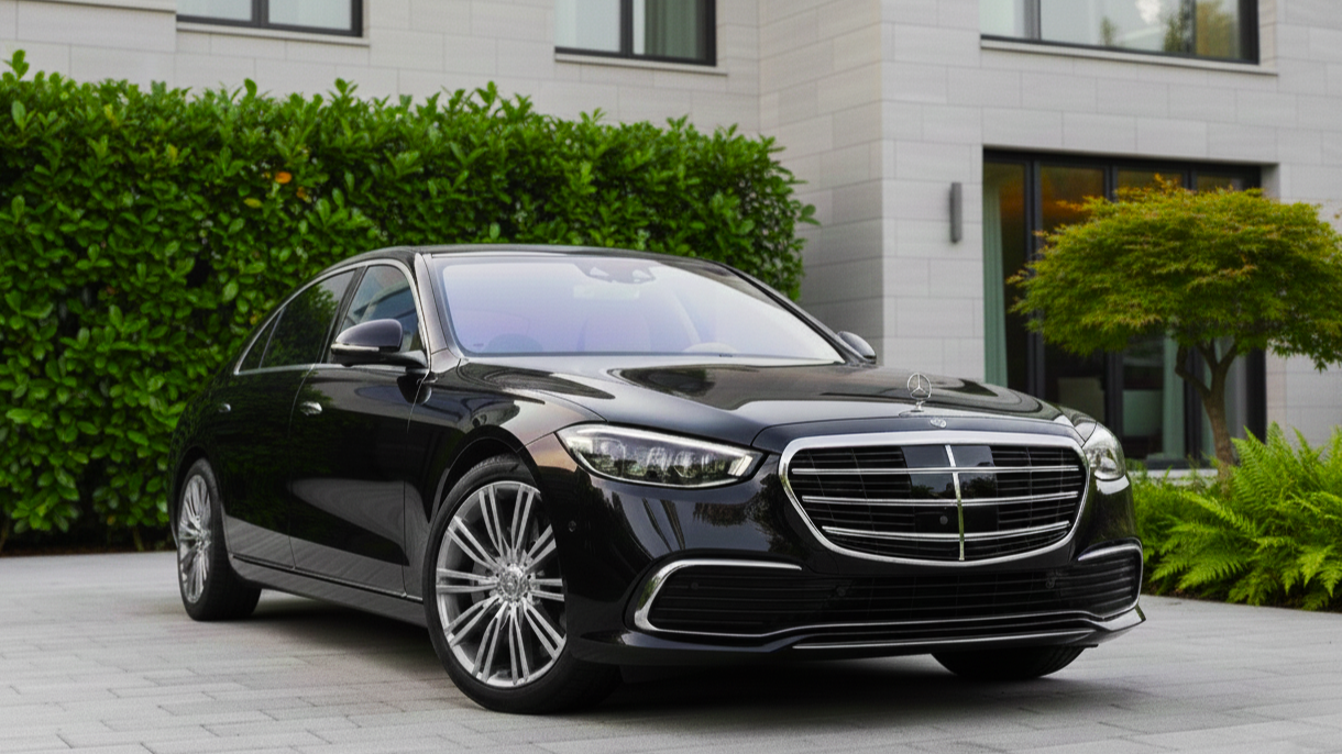 Mercedes-Benz S-Class ΡΠ΅ΡΠ½ΡΠΉ