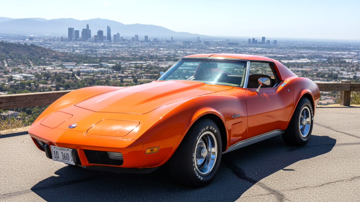 Chevrolet Corvette 1975 orange colour